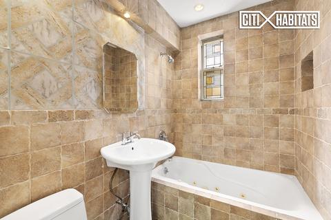 2108 Hatmaker St, Cincinnati, OH 45205 photo 5