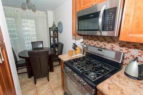 3232 Bishop St, Cincinnati, OH 45220 photo 7
