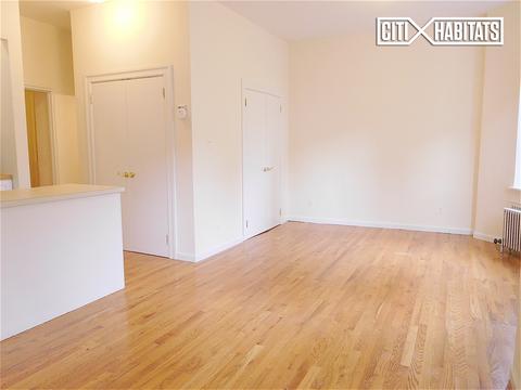 2818 Harrison Ave, Cincinnati, OH 45211 photo 4