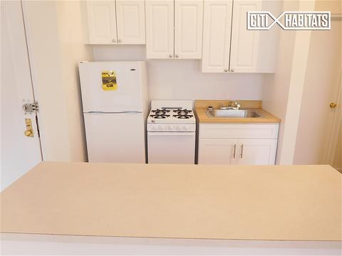 2818 Harrison Ave, Cincinnati, OH 45211 photo 5