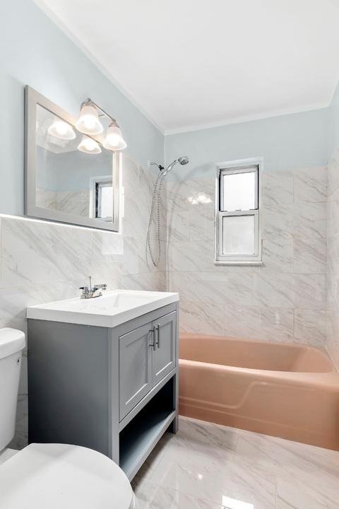 7475 Brill Rd, Cincinnati, OH 45243 photo 2