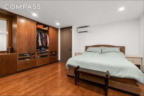 8895 Cabot Dr, Cincinnati, OH 45231 photo 8
