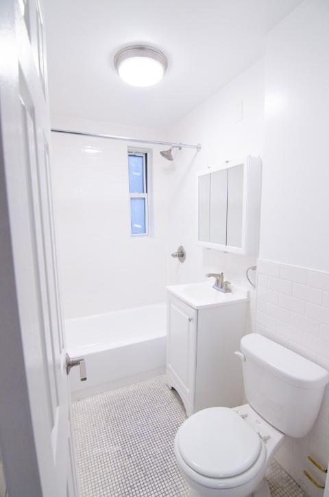 4641 Ashtree Dr, Cincinnati, OH 45223 photo 5