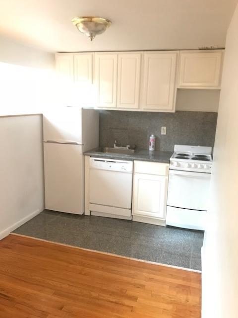 2280 Deblin Dr, Cincinnati, OH 45239 photo 2
