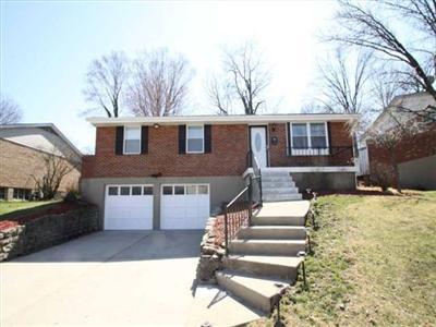 4411 Pinecroft Dr, Cincinnati, OH 45211 photo 2