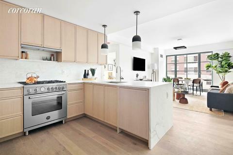 957 Lost Xing, Cincinnati, OH 45231 photo 1