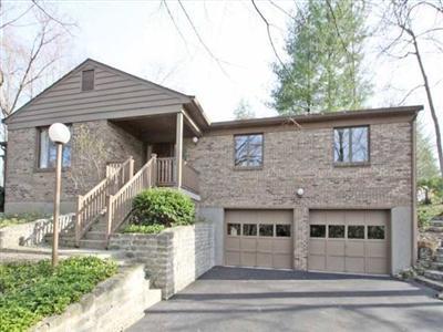 6900 Royalgreen Dr, Cincinnati, OH 45244 photo 2