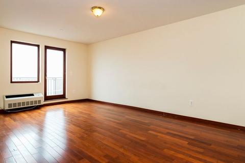 492 Mapleleaf Dr #F, Cincinnati, OH 45255 photo 1