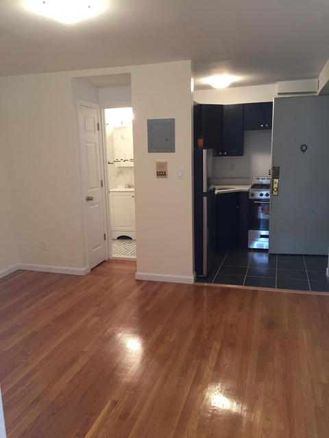 8687 Zenith Ct, Cincinnati, OH 45231 photo 1