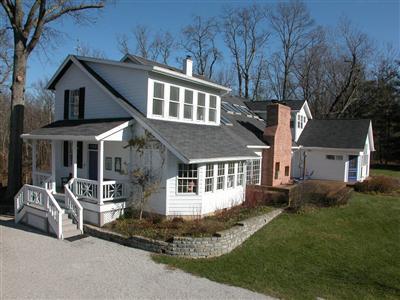 8555 Kugler Mill Rd, Cincinnati, OH 45243 photo 2