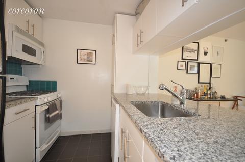 4218 Marcrest Dr, Cincinnati, OH 45211 photo 8