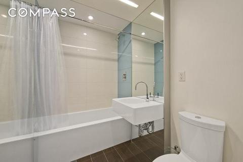 233 Emming St, Cincinnati, OH 45219 photo 8