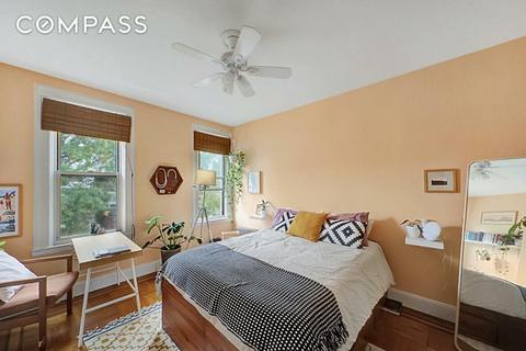 7204 Deaconsbench Ct, Cincinnati, OH 45244 photo 1