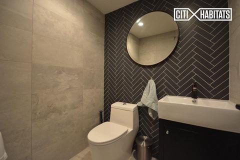 2084 Teralta Cir, Cincinnati, OH 45211 photo 10