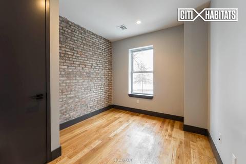 2084 Teralta Cir, Cincinnati, OH 45211 photo 7