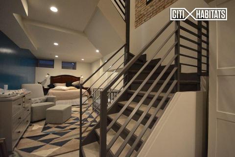 2084 Teralta Cir, Cincinnati, OH 45211 photo 1