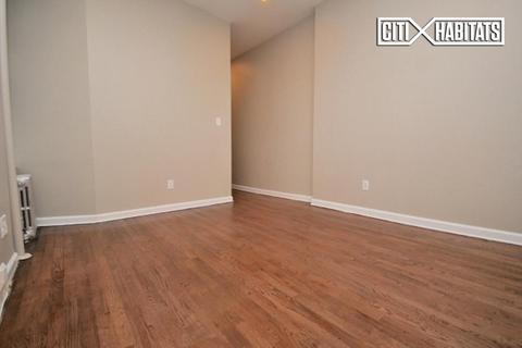 9715 Ross Ave, Montgomery, OH 45242 photo 2