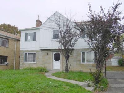 1824 Losantiville Ave, Cincinnati, OH 45237 photo 1