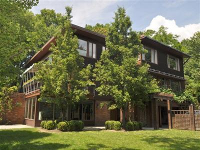 444 Torrence Ct, Cincinnati, OH 45202 photo 3