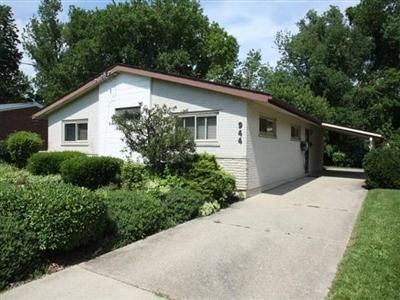 944 Hollytree Dr, Cincinnati, OH 45231 photo 1