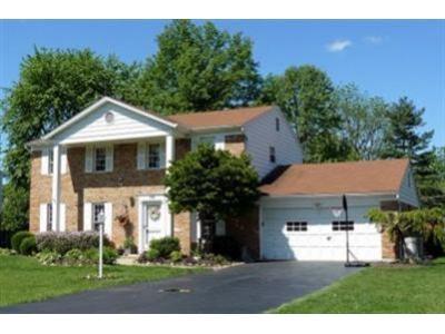 769 Elderwood Dr, Cincinnati, OH 45255 photo 3