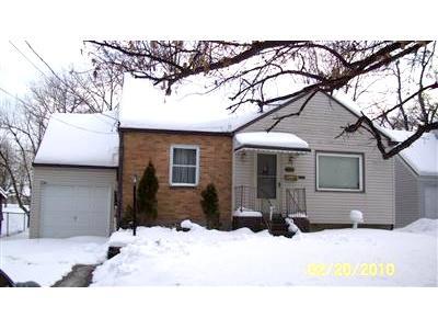 1085 Hempstead Dr, Cincinnati, OH 45231 photo 3