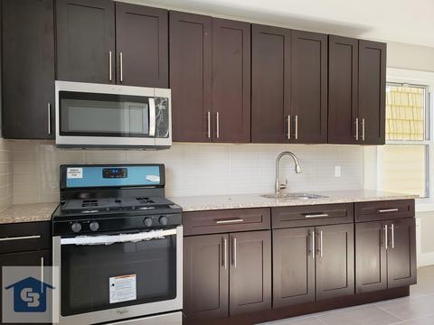 1085 Hempstead Dr, Cincinnati, OH 45231 photo 1