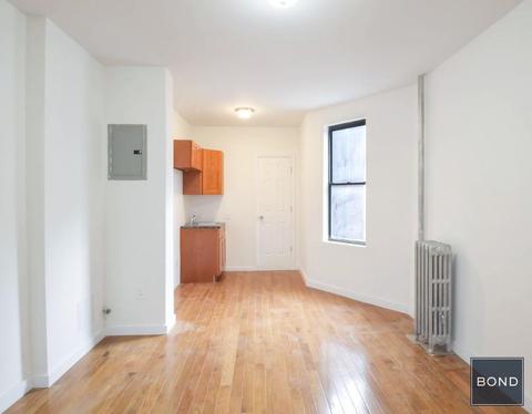 6107 Ropes Dr, Cincinnati, OH 45244 photo 4