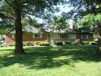 3709 Langhorst Ct, Cincinnati, OH 45236 photo 2