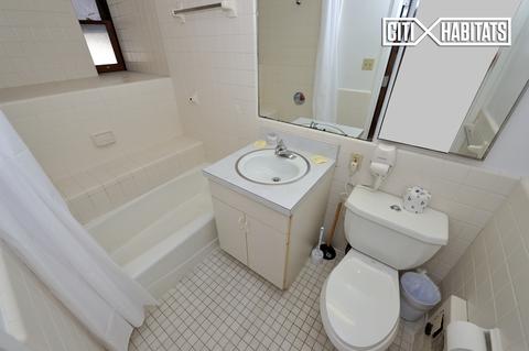 1582 Acreview Dr, Cincinnati, OH 45240 photo 9