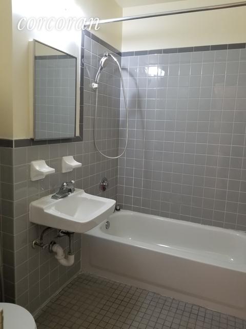 4833 Dearborn Ct, Cincinnati, OH 45244 photo 5