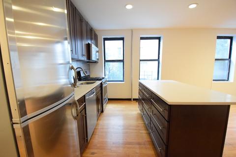 604 Straight St, Cincinnati, OH 45219 photo 4