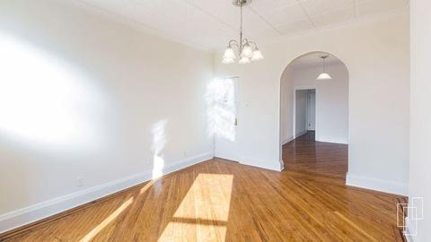 131 Woolper Ave, Cincinnati, OH 45220 photo 2