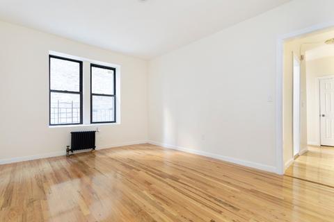 2736 Hyde Park Ave, Cincinnati, OH 45209 photo 1