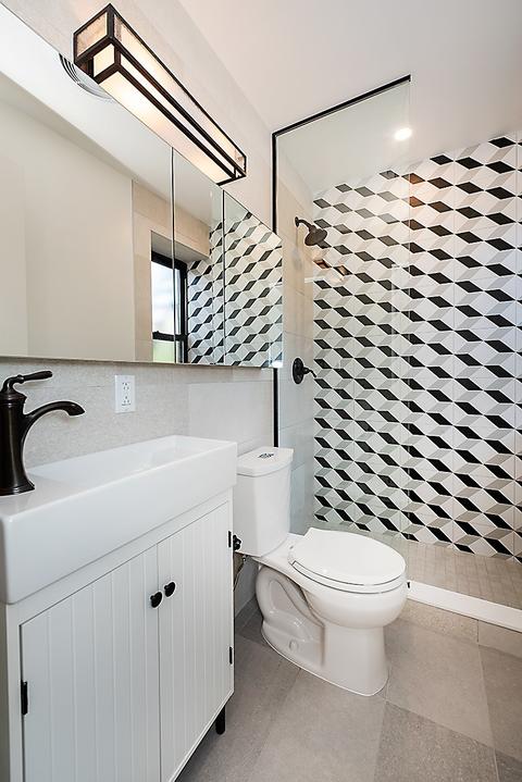 1243 Avon Dr, Cincinnati, OH 45229 photo 8
