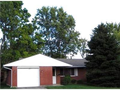 10 Maple Dr, Springboro, OH 45066 photo 1