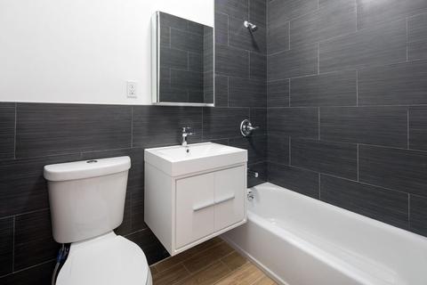 80 Warren Ave, Woodlawn, OH 45215 photo 5