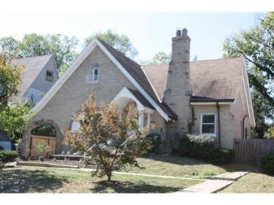 3925 Warwick Ave, Cincinnati, OH 45229 photo 1