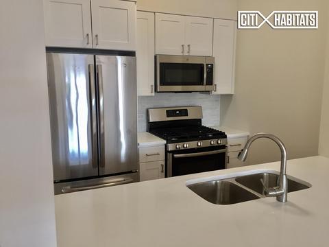 4830 Riverview Ave, Middletown, OH 45042 photo 1