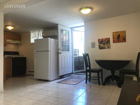 9082 Foxhunter Ln, Cincinnati, OH 45242 photo 2