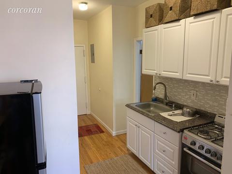 2532 Meyerhill Dr, Cincinnati, OH 45211 photo 4