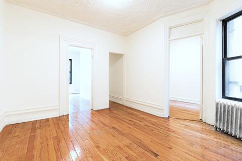6870 Michael Dr, Cincinnati, OH 45236 photo 3