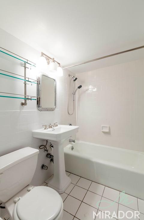 2057 Roosevelt Ave, Cincinnati, OH 45240 photo 4
