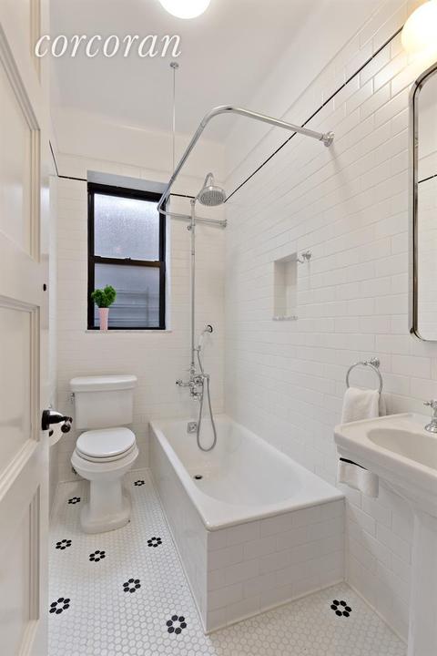 3936 Dickson Ave, Cincinnati, OH 45229 photo 9
