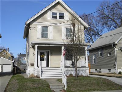 4215 Eileen Dr, Cincinnati, OH 45209 photo 1