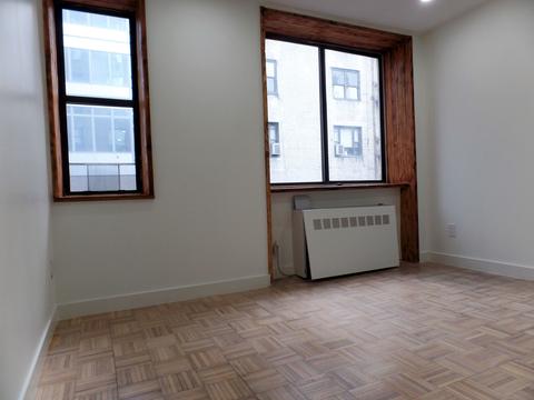 3569 Carmel Ter, Cincinnati, OH 45211 photo 4