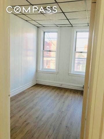 4265 Chambers St, Cincinnati, OH 45223 photo 4