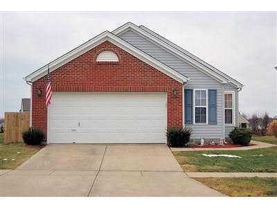 7625 Hyatts Ln, Hamilton Township, OH 45039 photo 2