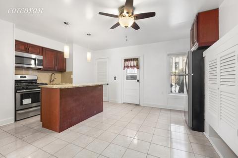 8025 Stonegate Dr, Cincinnati, OH 45255 photo 5