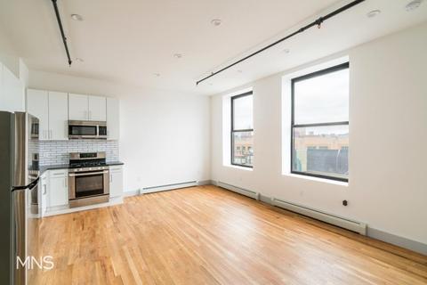 3225 Vine St, Cincinnati, OH 45220 photo 3